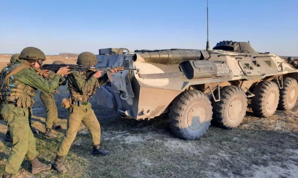 Λευκορωσία: Αερομεταφερόμενη ταξιαρχία στα σύνορα της χώρας